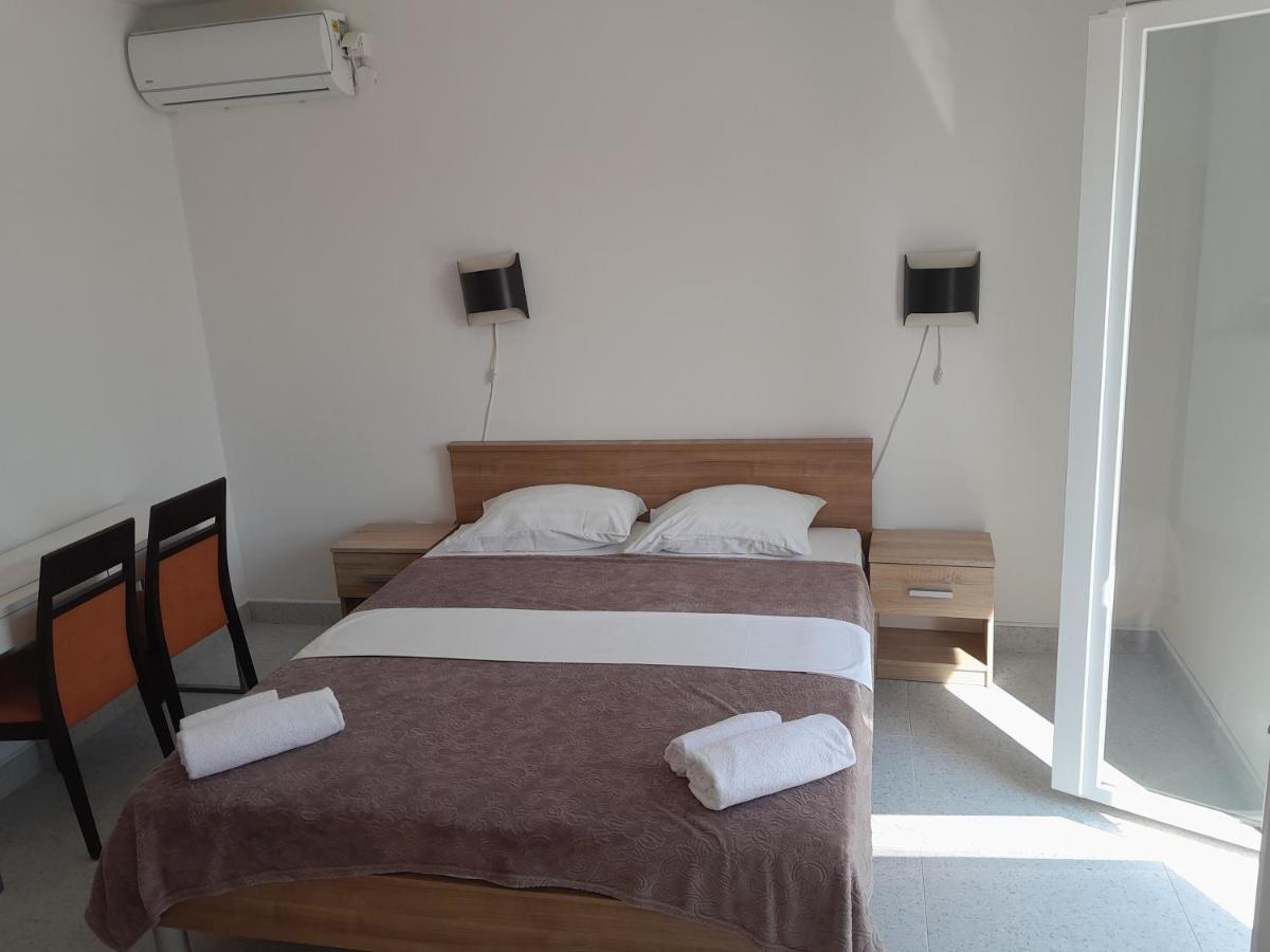 Apartmani Urlic Sreser Exterior foto