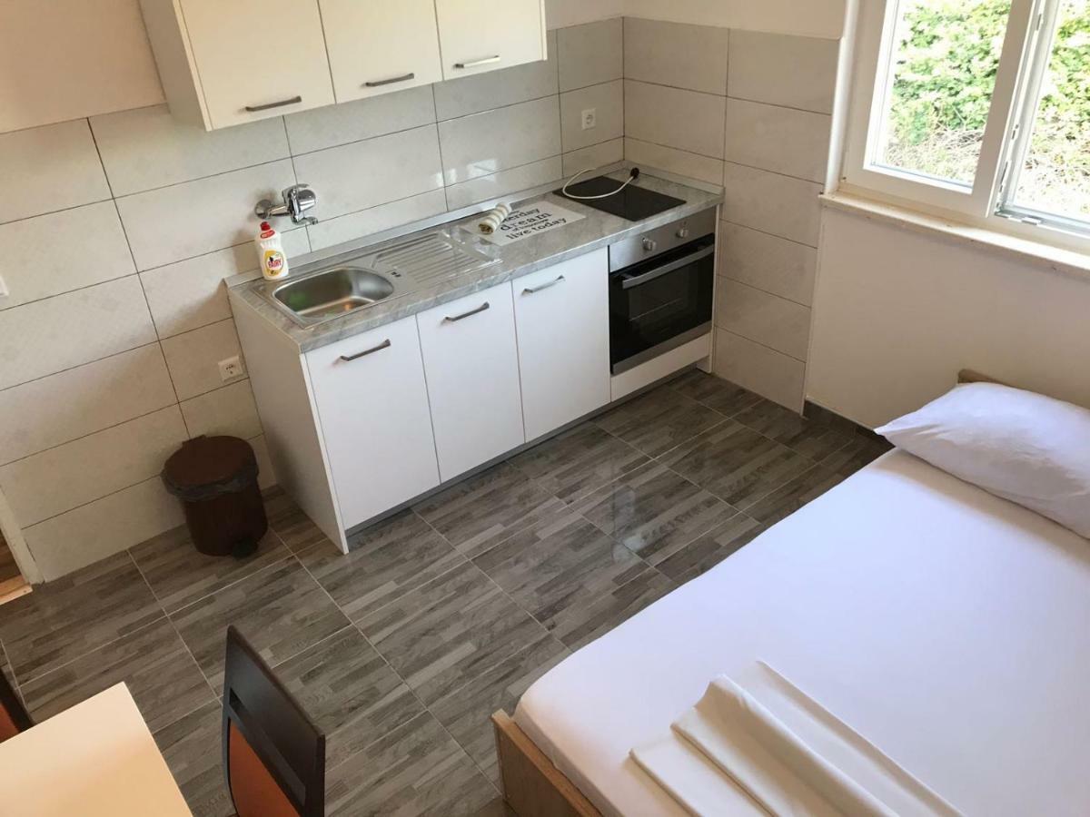 Apartmani Urlic Sreser Exterior foto